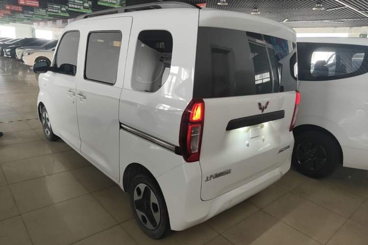 Used Wuling Zhiguang New Energy 2025 Comfort Model Rear Left 45 Deg
