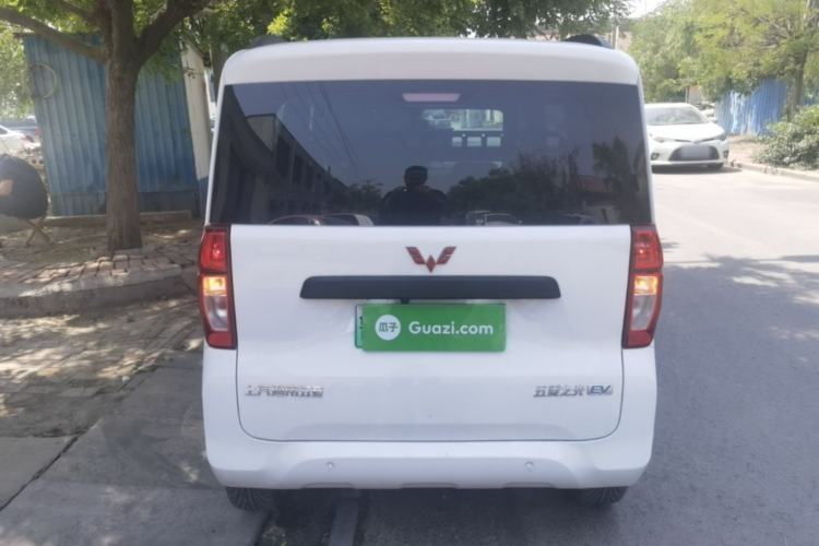 Used Wuling Zhiguang New Energy 2025 Model 305km Ambitious Edition Rear