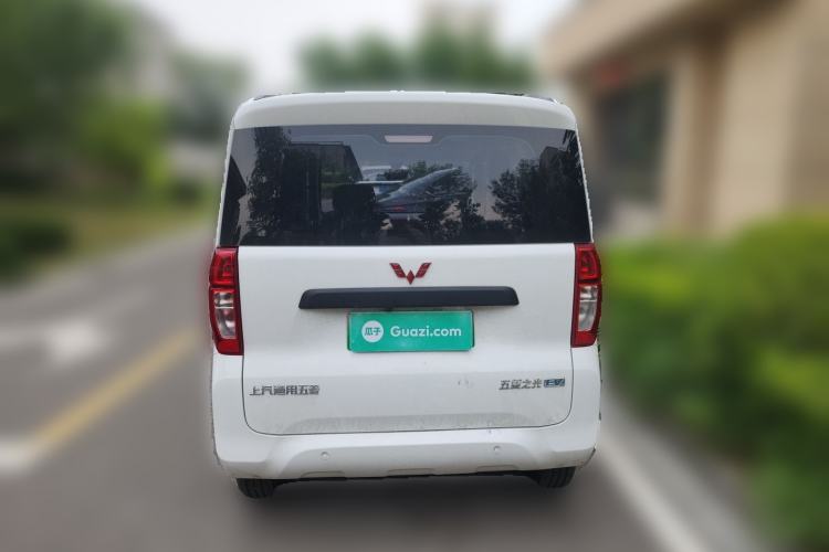 Used Wuling Zhiguang New Energy 2025 Model 305km Ambitious Edition Rear