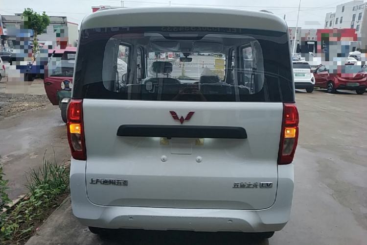 Used Wuling Zhiguang New Energy 2025 Model 305km Ambitious Edition Rear