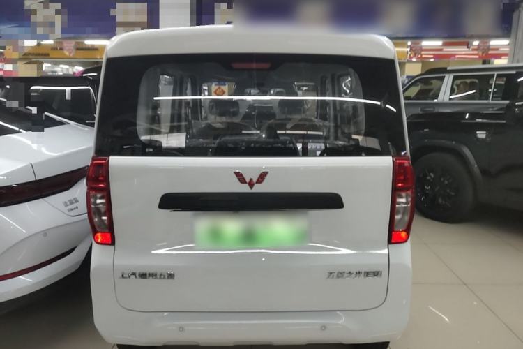 Used Wuling Zhiguang New Energy 2025 Model 305km Ambitious Edition Rear