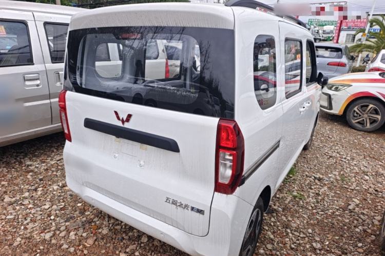 Used Wuling Zhiguang New Energy 2025 Model 305km Ambitious Edition Rear Right 45 Deg