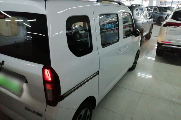 Used Wuling Zhiguang New Energy 2025 Comfort Model Rear Right 45 Deg