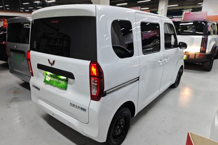 Used Wuling Zhiguang New Energy 2025 Standard Model Rear Right 45 Deg