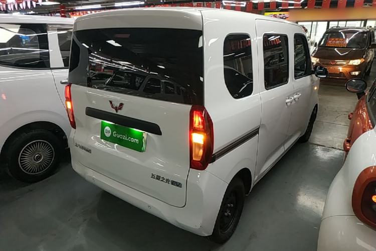 Used Wuling Zhiguang New Energy 2025 Standard Model Rear Right 45 Deg