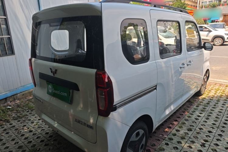 Used Wuling Zhiguang New Energy 2025 Model 305km Ambitious Edition Rear Right 45 Deg
