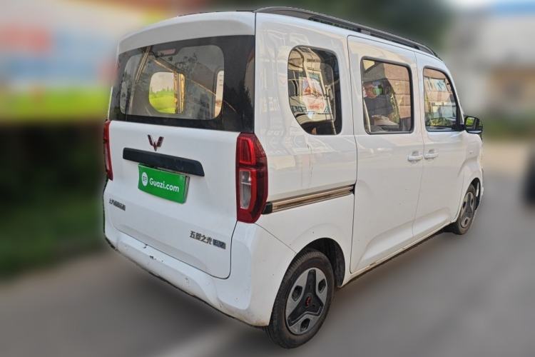 Used Wuling Zhiguang New Energy 2025 Model 305km Ambitious Edition Rear Right 45 Deg