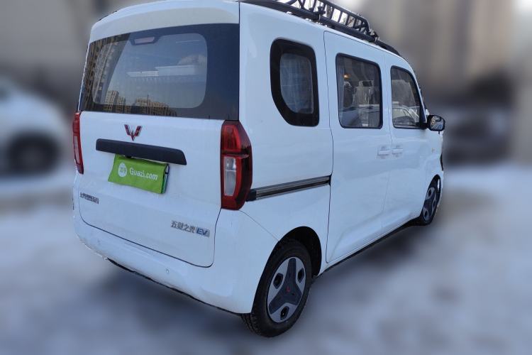Used Wuling Zhiguang New Energy 2025 Model 305km Ambitious Edition Rear Right 45 Deg