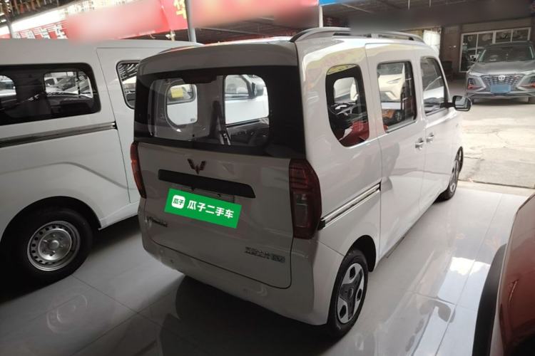 Used Wuling Zhiguang New Energy 2025 Model 305km Ambitious Edition Rear Right 45 Deg