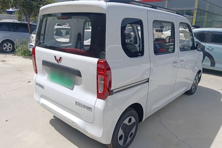 Used Wuling Zhiguang New Energy 2025 Model 305km Ambitious Edition Rear Right 45 Deg