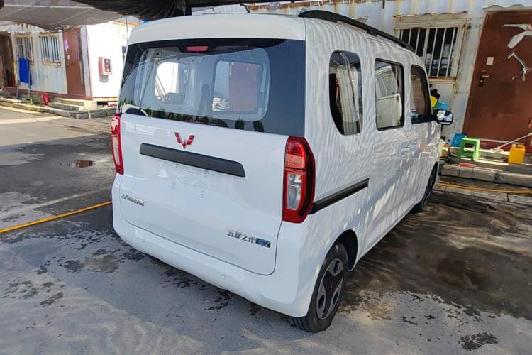 Used Wuling Zhiguang New Energy 2025 Comfort Model Rear Right 45 Deg