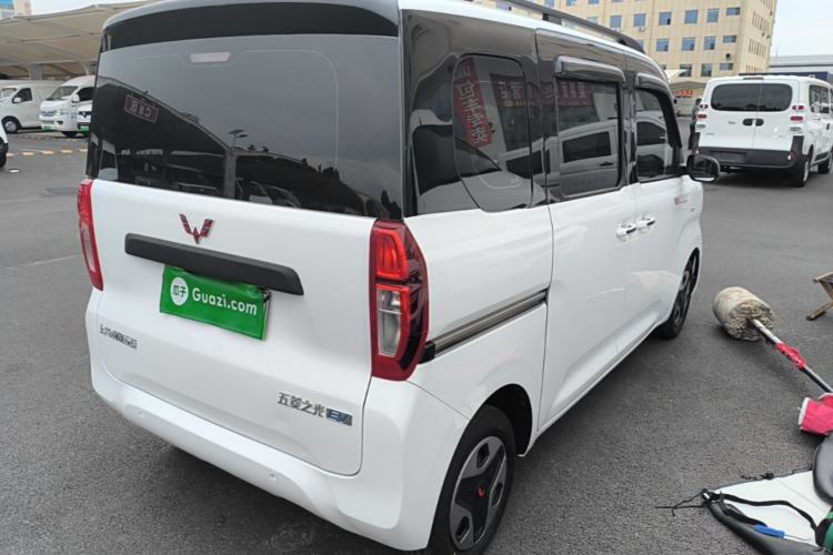 Used Wuling Zhiguang New Energy 2025 Model 305km Ambitious Edition Rear Right 45 Deg