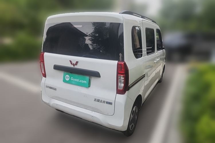 Used Wuling Zhiguang New Energy 2025 Model 305km Ambitious Edition Rear Right 45 Deg