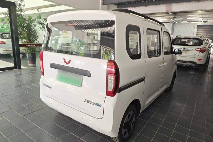 Used Wuling Zhiguang New Energy 2025 Model 305km Ambitious Edition Rear Right 45 Deg