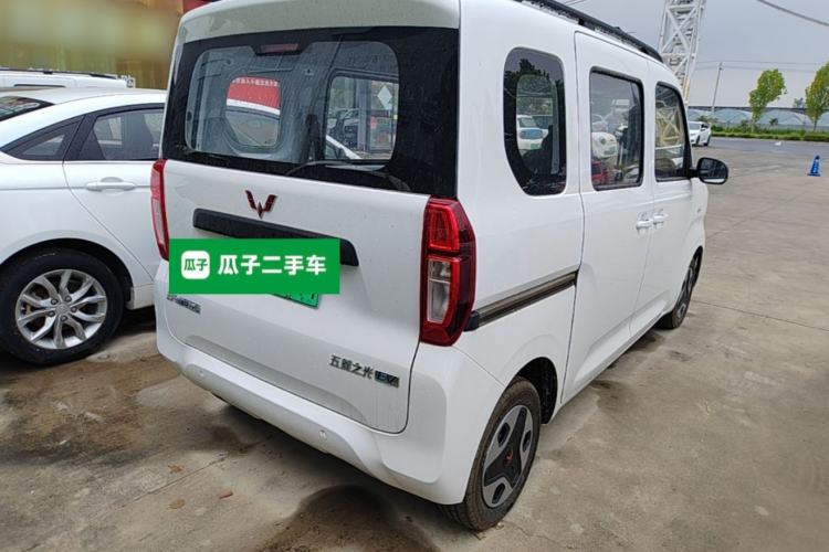 Used Wuling Zhiguang New Energy 2025 Model 305km Ambitious Edition Rear Right 45 Deg