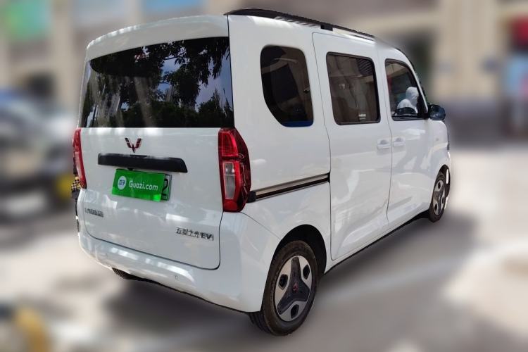 Used Wuling Zhiguang New Energy 2025 Model 305km Ambitious Edition Rear Right 45 Deg