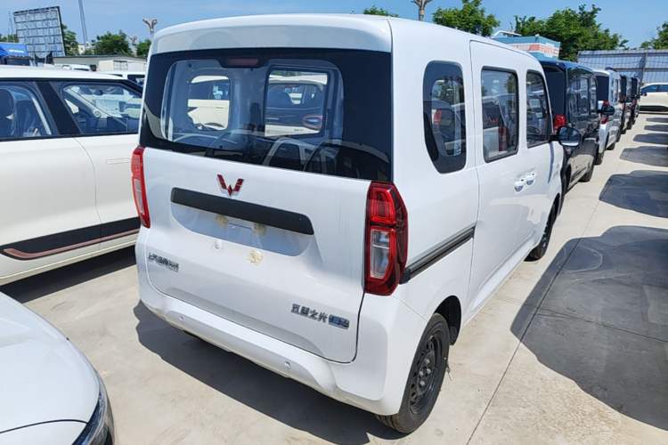Used Wuling Zhiguang New Energy 2025 Standard Model Rear Right 45 Deg