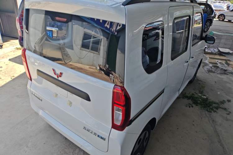 Used Wuling Zhiguang New Energy 2025 Model 305km Ambitious Edition Rear Right 45 Deg