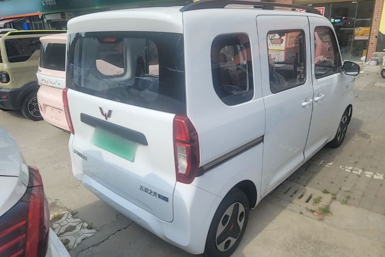 Used Wuling Zhiguang New Energy 2025 Model 305km Ambitious Edition Rear Right 45 Deg