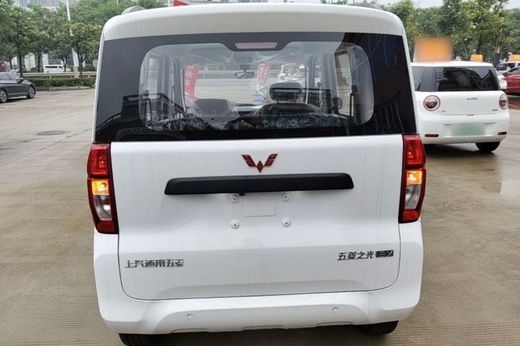 Used Wuling Zhiguang New Energy 2025 Model 305km Ambitious Edition Rear