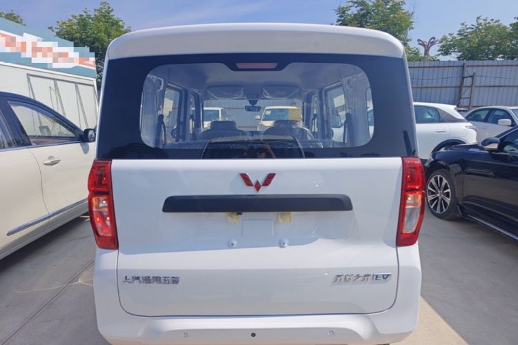 Used Wuling Zhiguang New Energy 2025 Model 305km Ambitious Edition Rear