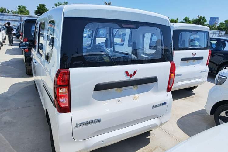 Used Wuling Zhiguang New Energy 2025 Standard Model Rear