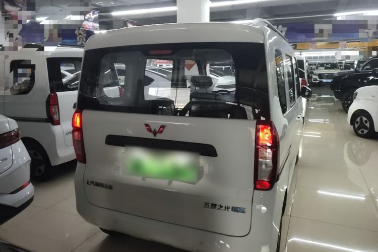 Used Wuling Zhiguang New Energy 2025 Model 305km Ambitious Edition Rear