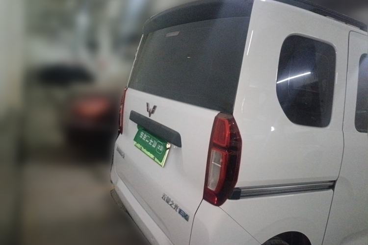 Used Wuling Zhiguang New Energy 2025 Model 305km Ambitious Edition Rear