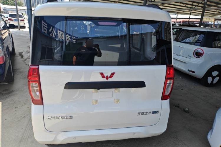 Used Wuling Zhiguang New Energy 2025 Model 305km Ambitious Edition Rear