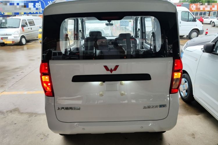 Used Wuling Zhiguang New Energy 2025 Model 305km Ambitious Edition Rear