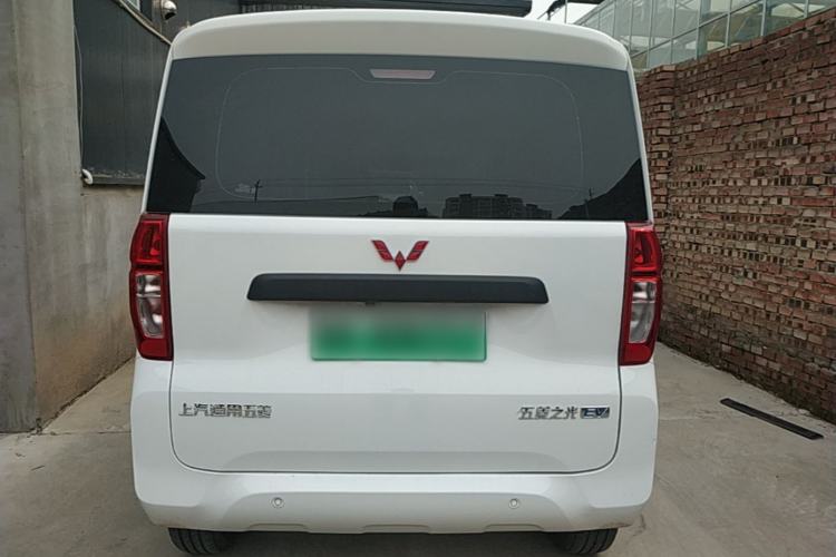 Used Wuling Zhiguang New Energy 2025 Model 305km Ambitious Edition Rear