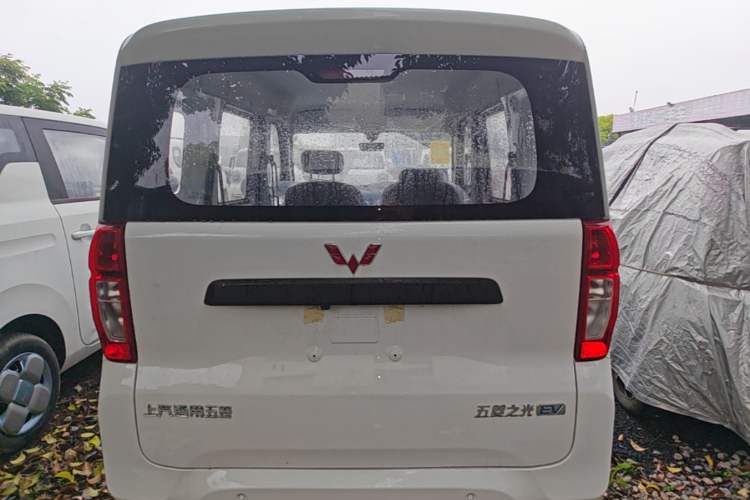 Used Wuling Zhiguang New Energy 2025 Model 305km Ambitious Edition Rear