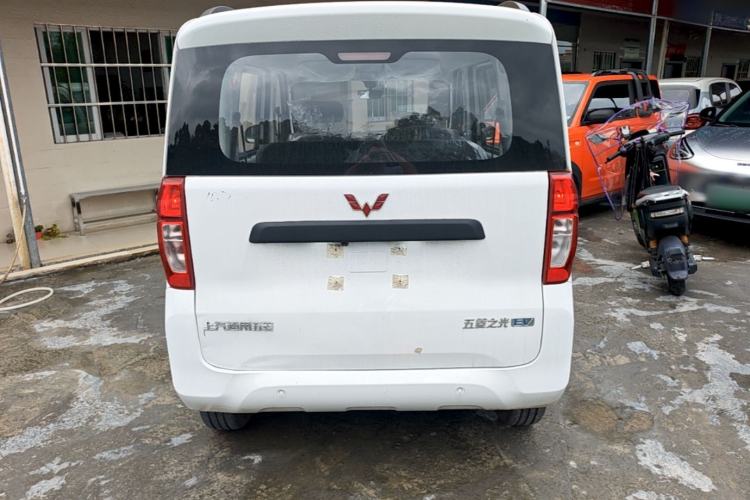 Used Wuling Zhiguang New Energy 2025 Model 305km Ambitious Edition Rear