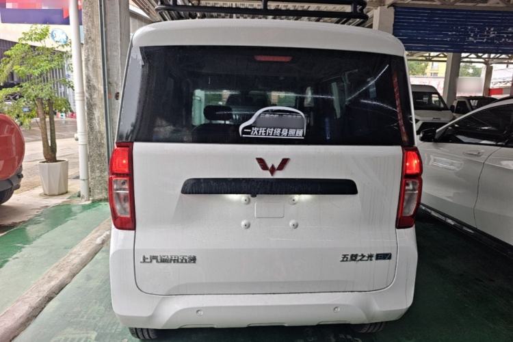 Used Wuling Zhiguang New Energy 2025 Model 305km Ambitious Edition Rear