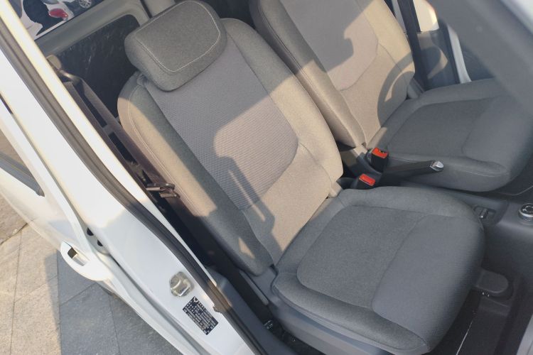 Used Wuling Zhiguang New Energy 2025 Standard Model Right Front Seat