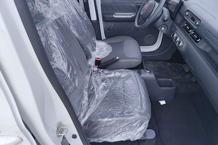 Used Wuling Zhiguang New Energy 2025 Standard Model Right Front Seat