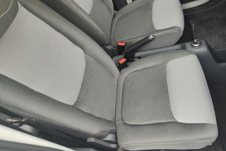 Used Wuling Zhiguang New Energy 2025 Model 305km Ambitious Edition Right Front Seat