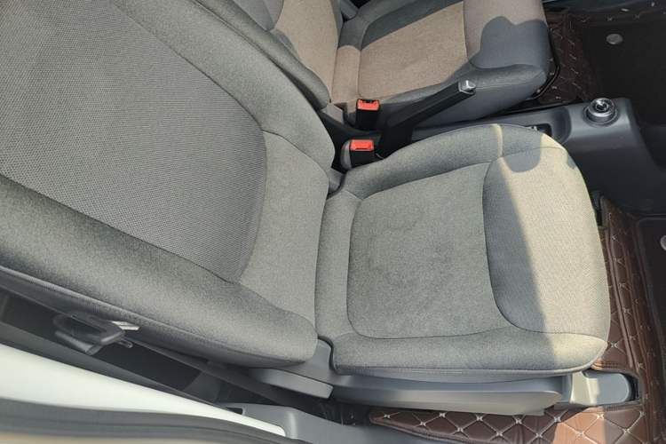 Used Wuling Zhiguang New Energy 2025 Standard Model Right Front Seat