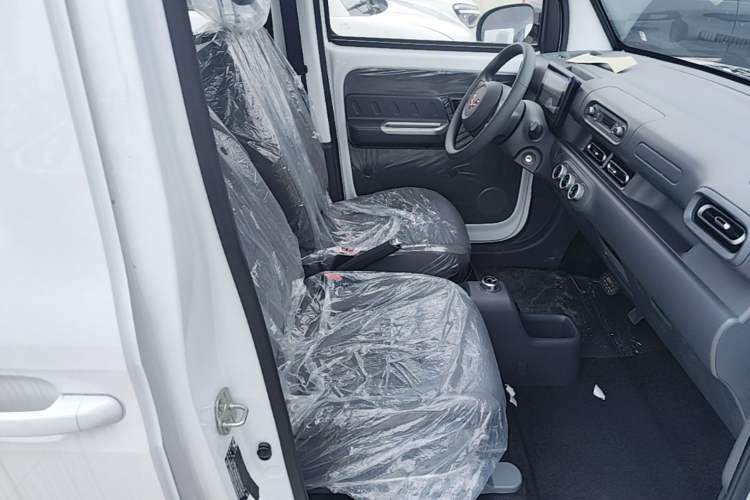 Used Wuling Zhiguang New Energy 2025 Standard Model Right Front Seat