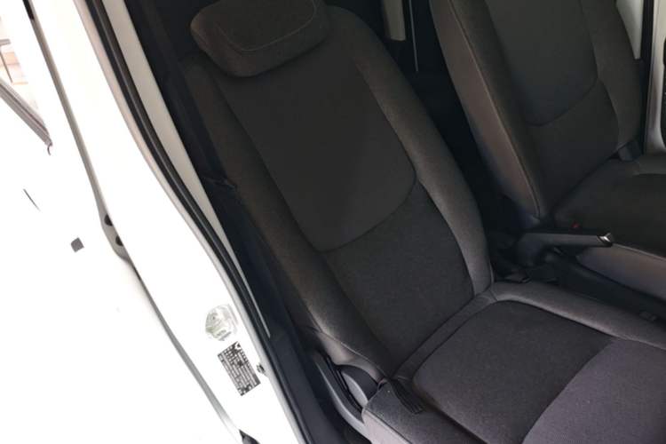 Used Wuling Zhiguang New Energy 2025 Comfort Model Right Front Seat
