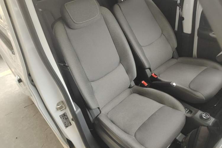 Used Wuling Zhiguang New Energy 2025 Standard Model Right Front Seat