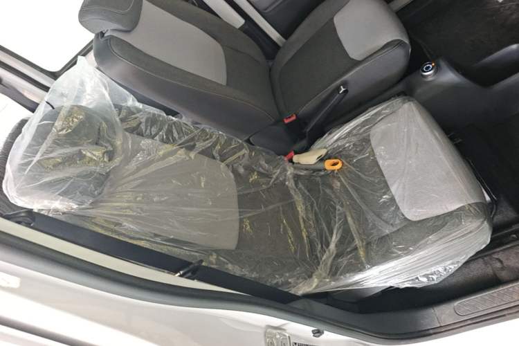 Used Wuling Zhiguang New Energy 2025 Model 305km Ambitious Edition Right Front Seat
