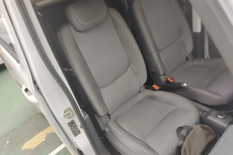 Used Wuling Zhiguang New Energy 2025 Standard Model Right Front Seat