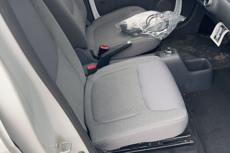 Used Wuling Zhiguang New Energy 2025 Comfort Model Right Front Seat