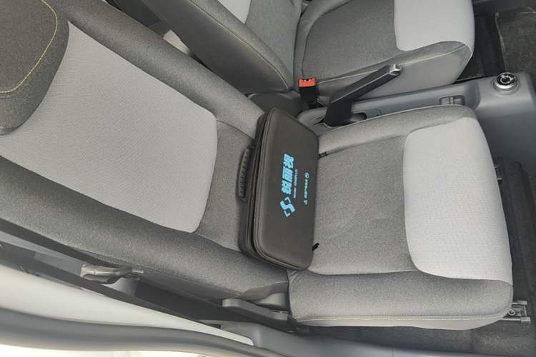 Used Wuling Zhiguang New Energy 2025 Model 305km Ambitious Edition Right Front Seat