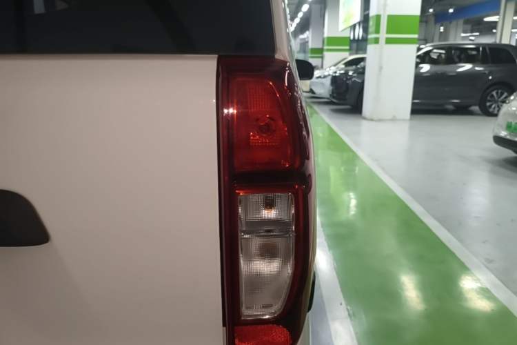 Used Wuling Zhiguang New Energy 2025 Standard Model Right Rear Taillight