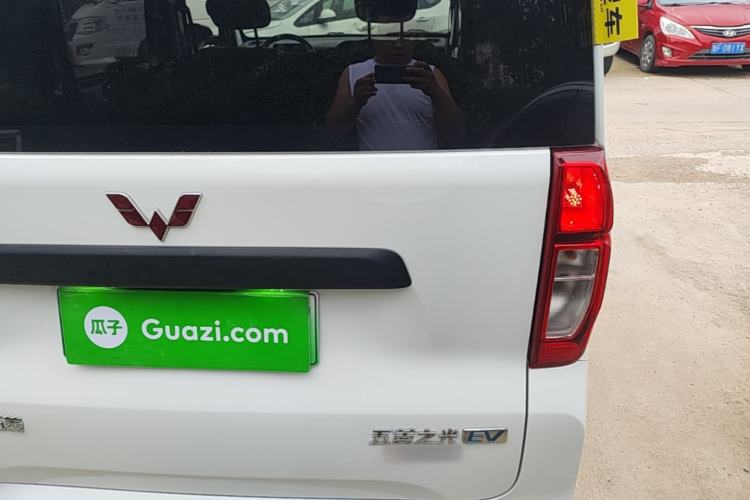 Used Wuling Zhiguang New Energy 2025 Standard Model Right Rear Taillight