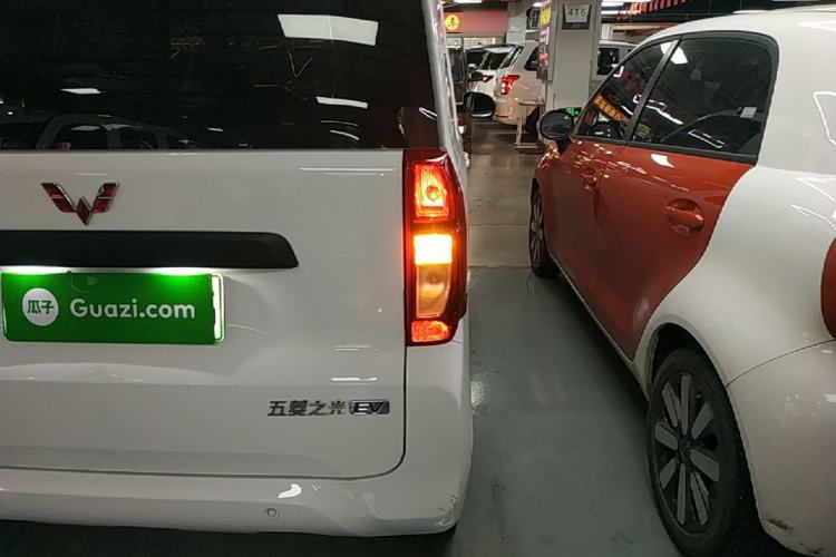 Used Wuling Zhiguang New Energy 2025 Standard Model Right Rear Taillight