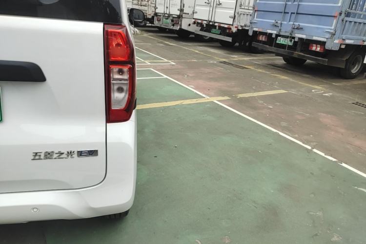 Used Wuling Zhiguang New Energy 2025 Standard Model Right Rear Taillight