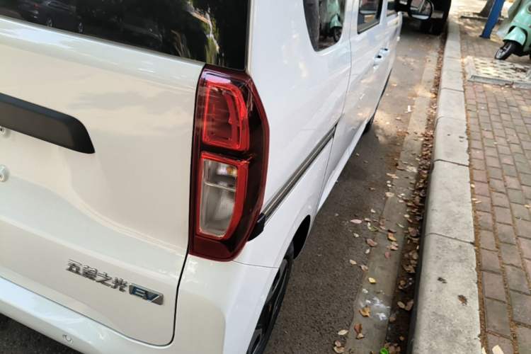 Used Wuling Zhiguang New Energy 2025 Comfort Model Right Rear Taillight